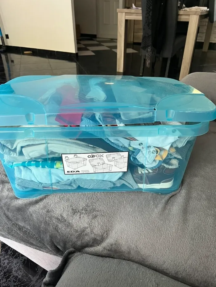 Bac à vêtements marque de 3 a12 mois - photo numéro 14