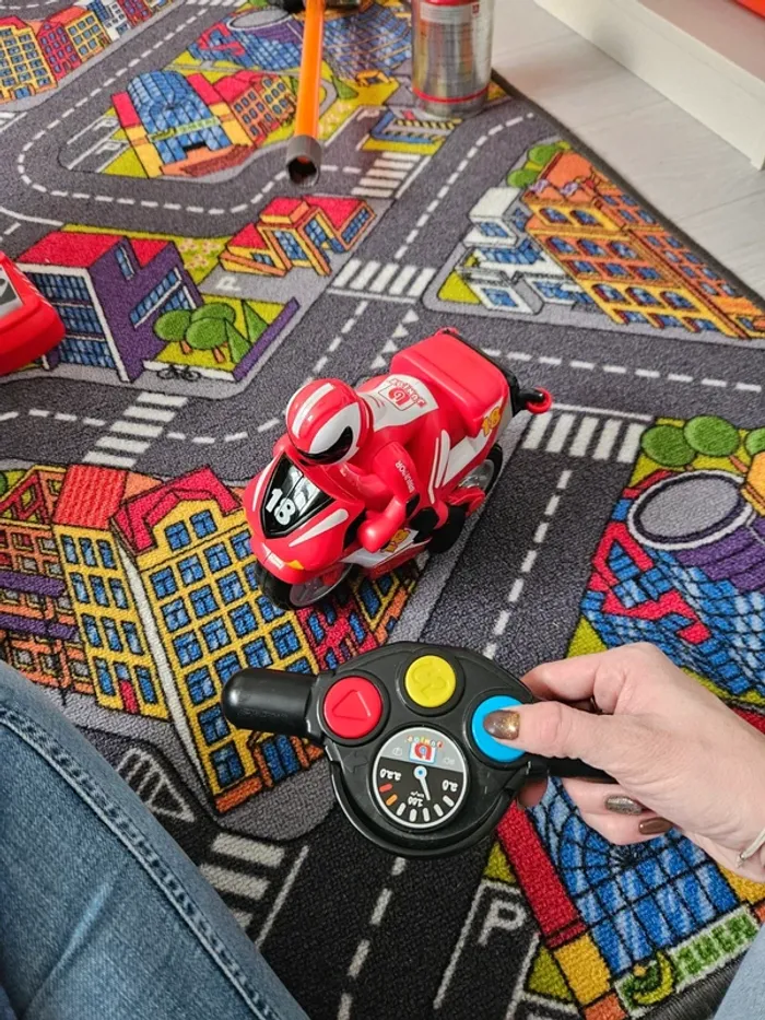 Moto telecommandée - photo numéro 2