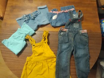Lot de 2 pantalons 1 salopette 1 robe 1 legging - 18 mois 