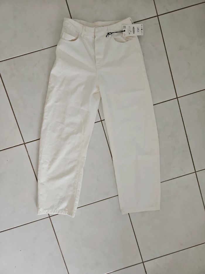 Jean femme blanc zara The ZW taille 36 Neuf cont5 - photo numéro 3
