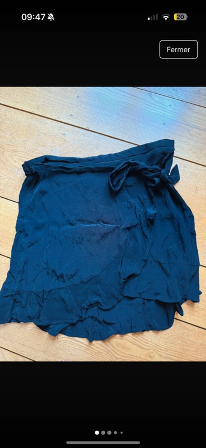 Jupe noir en très bon état taille 40 pimkie - photo numéro 6