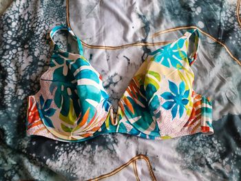 Haut maillot de bain coloré taille 46