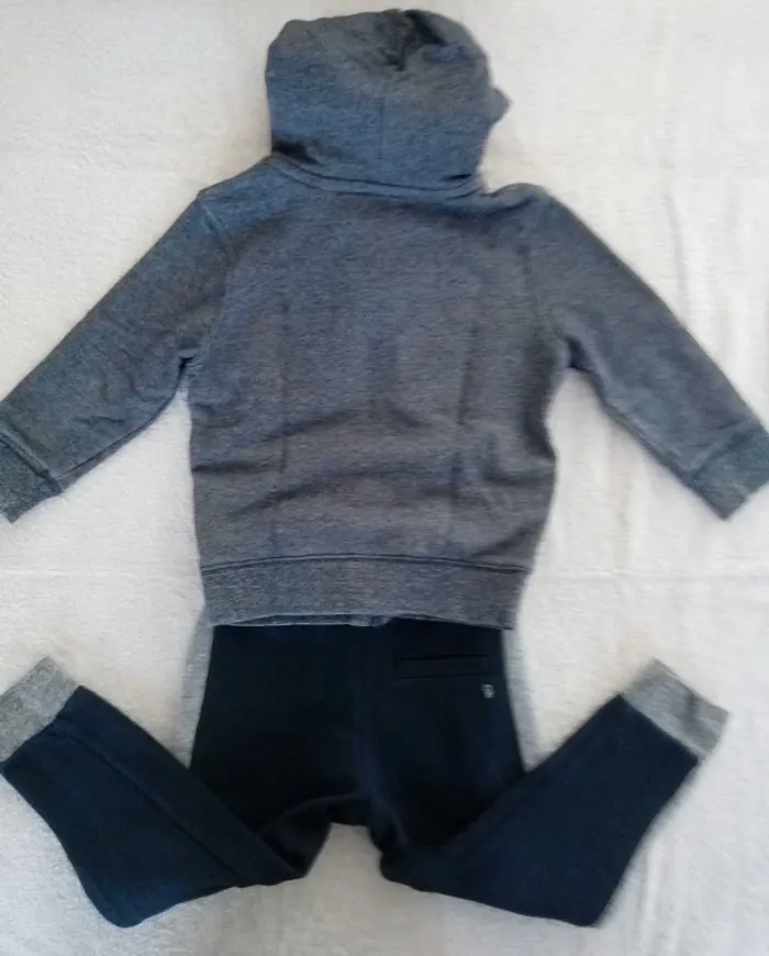 Sweat + pantalon Okaïdi 3 ans (réf interne B8)(familleac72) - photo numéro 2