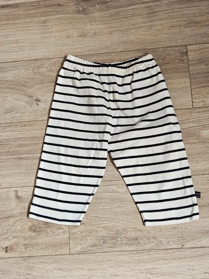 2 pantalons 6 ans - photo numéro 2