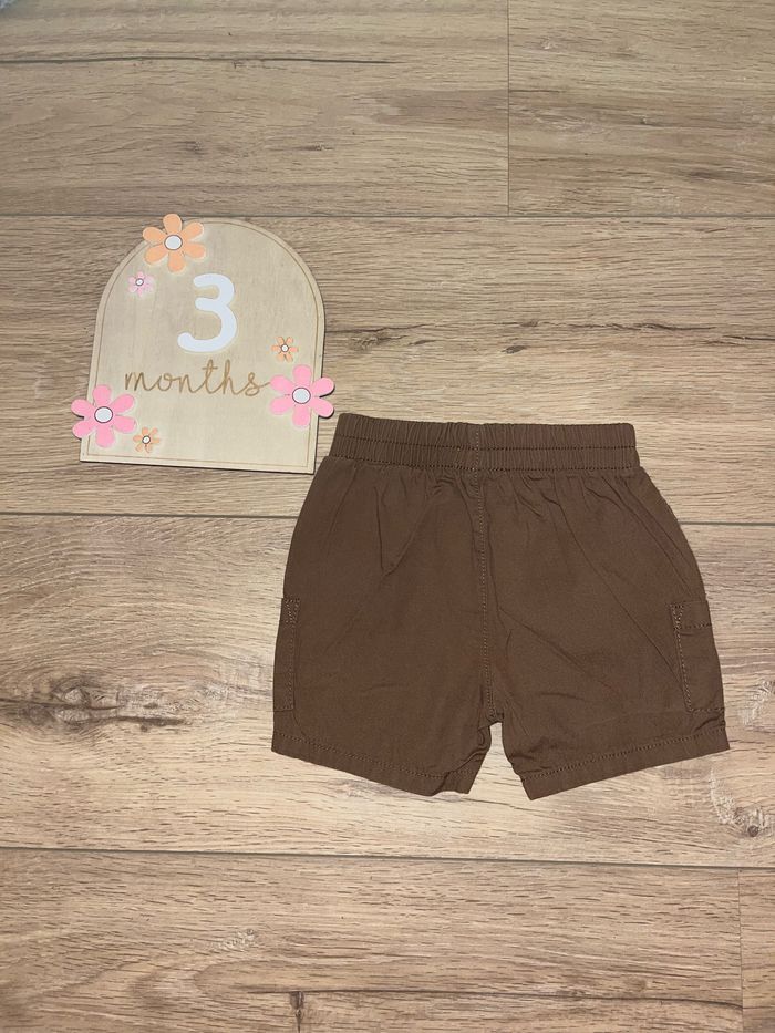 Short 3 mois - photo numéro 2
