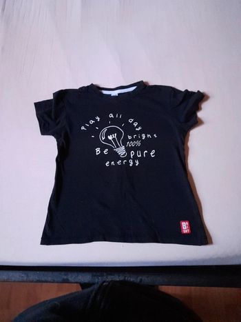 Tee shirt noir 7/8 ans