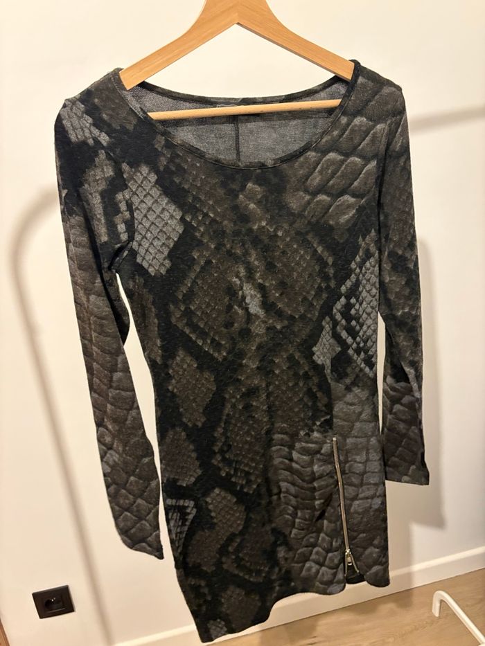 Robe Geisha motif serpent