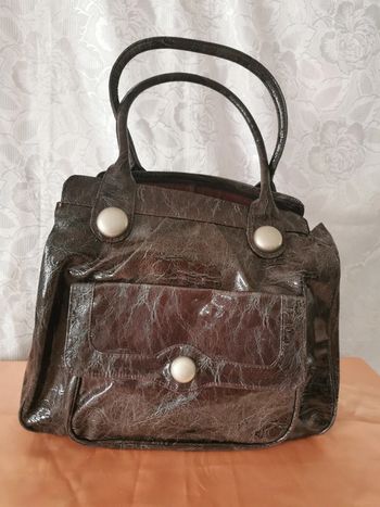 Sac à main. Bordeaux, argenté. AVON