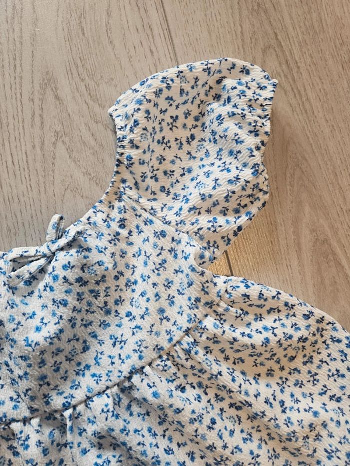 Robe fleurs primark 4/5 ans - photo numéro 3