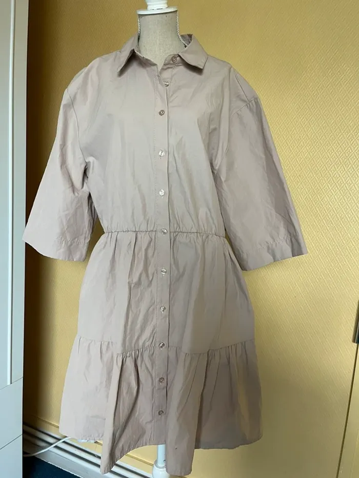 Robe courte stradivarius