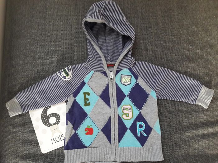 Gilet tricot Catimini 6m Neuf