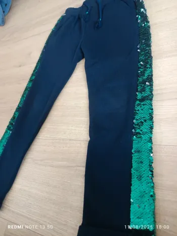 Magnifique jogging Vertbaudet taille 6 ans