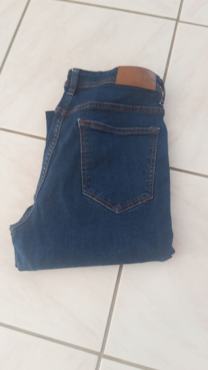 Jean LH