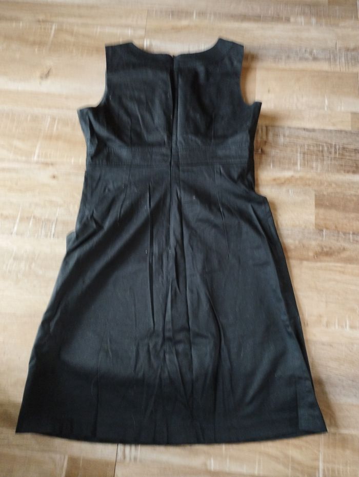 Robe noire - photo numéro 3