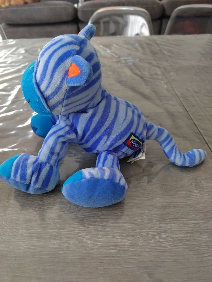 Peluche grelot zèbre bleu - photo numéro 2