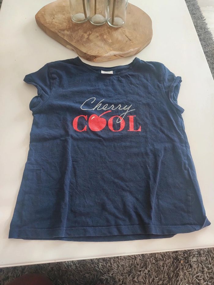 T-shirt bleu manche courte