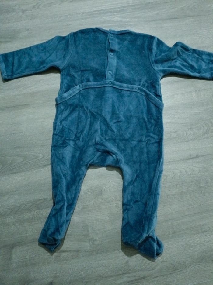 Grenouillère bébé 6 mois - Kiabi - Crocodile - Velours - photo numéro 5