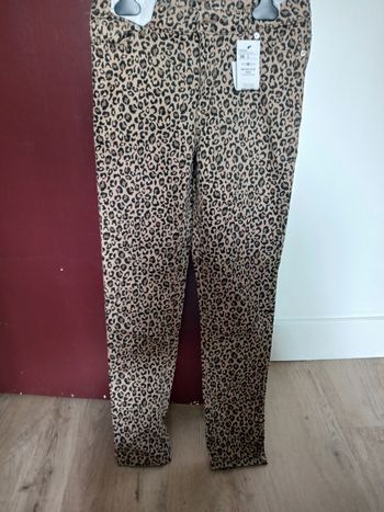Pantalon motif léopard 