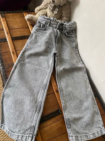Magnifique  Jeans coupe large 8 ans