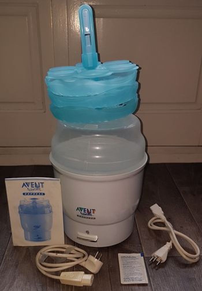 Stérilisateur Express 6 biberons Très bon état Avent