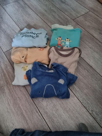 Lot bébé  6 mois