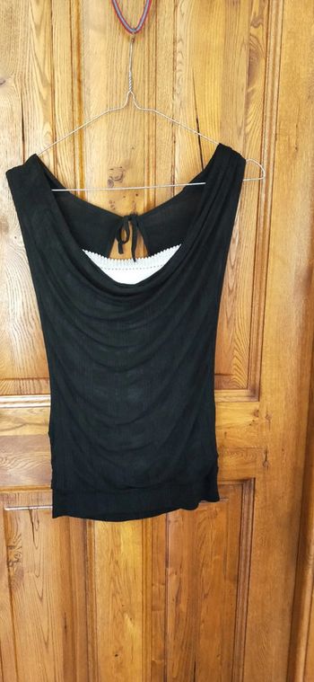 Top chic effet 2 en 1