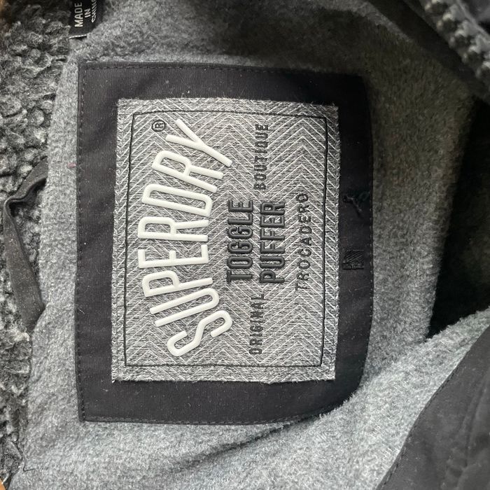 Doudoune noire Superdry femme Toggle Puffer capuche fausse fourrure M doublure sherpa V064 - photo numéro 10