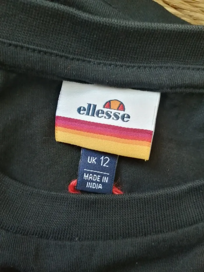 Ensemble de sport legging crop top noir kaki blanc beige / ellesse / (40) - photo numéro 6