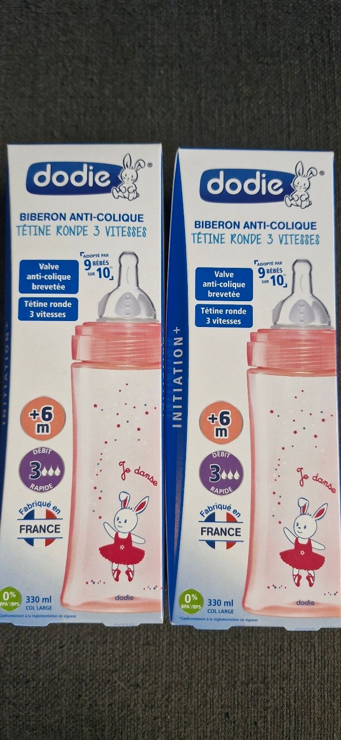 Lot de 2 biberons plastique 330ml Dodie tétines anti-coliques 3 vitesses