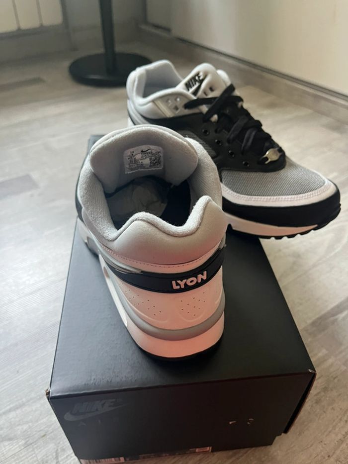 Air Max Lyon neuve limité - photo numéro 3