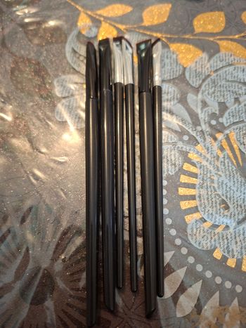 Maquillage pour Eye-liner  Neuf prix 1 euro 50