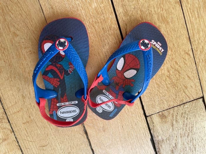 Tong Havaianas  Spidey, pointure EUR 24 - photo numéro 2