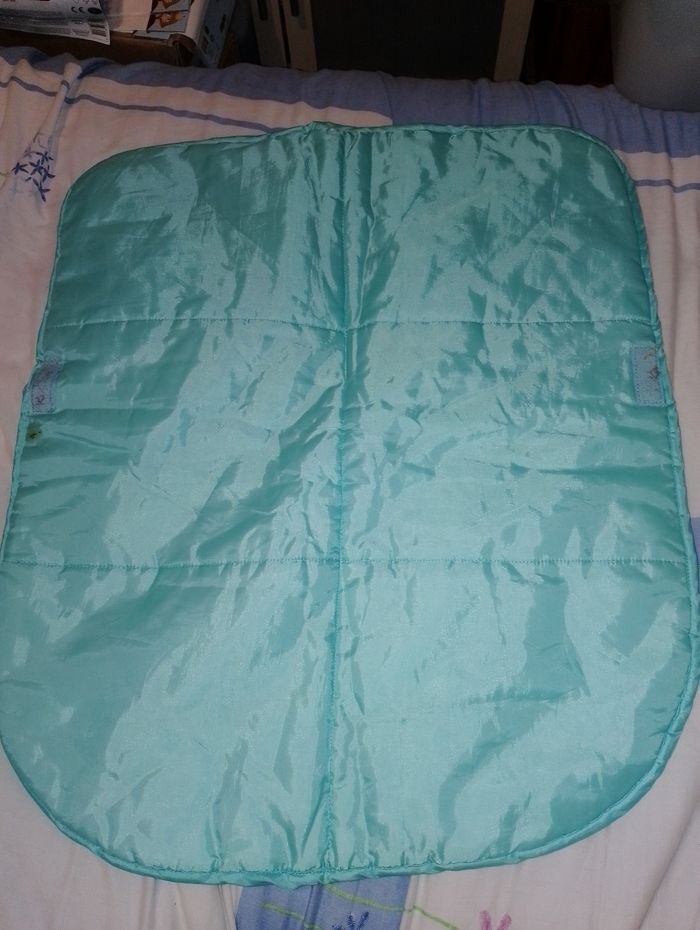 Tapis pour parc, plan à langer où pour le sol - photo numéro 4