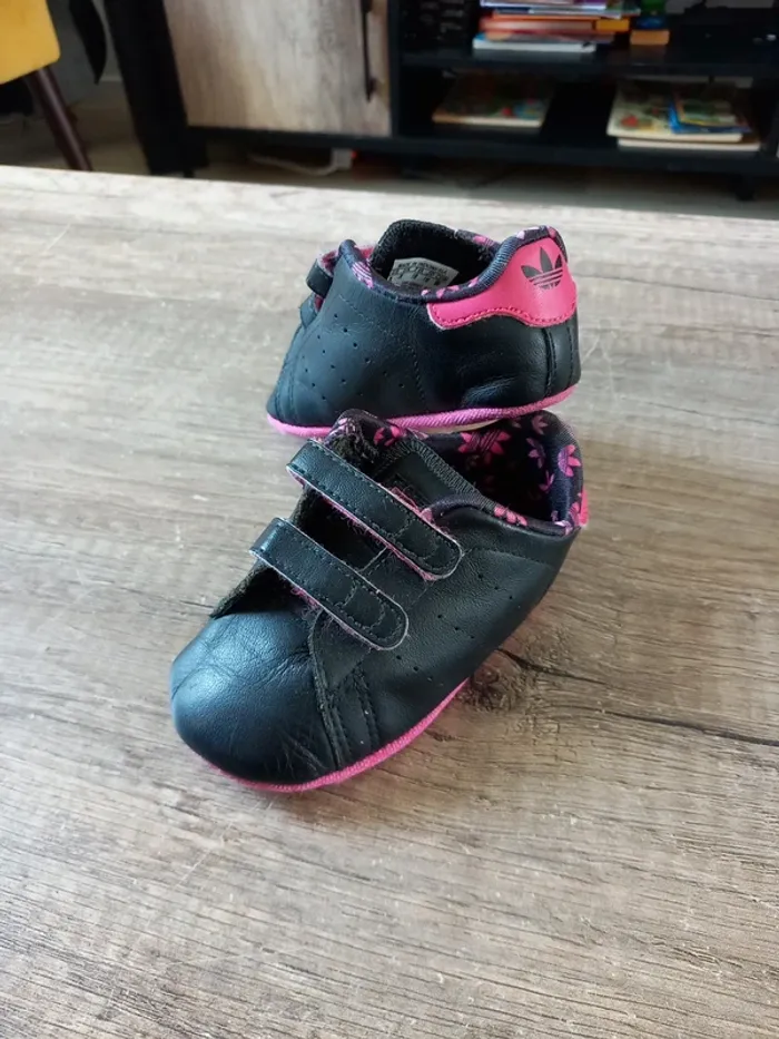 Basket souple Adidas T.18