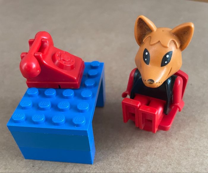 Lego Fabuland 3716 . Freddy au bureau