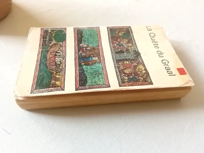 La Quête du Graal - Edition collector de 1965 - photo numéro 4