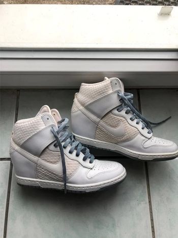 Basket compensée Nike dunk Sky hi