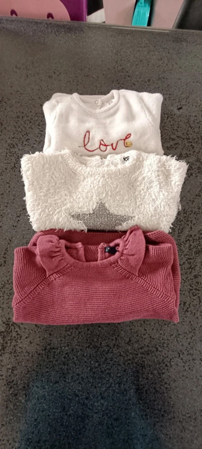 Lot pull fille 6 mois