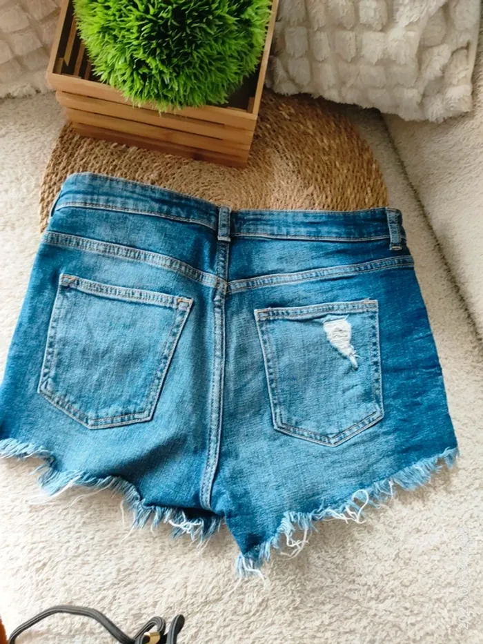 Short femme 36 H&M - photo numéro 3