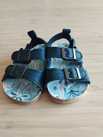 sandales tape a l'oeil 6-12 mois