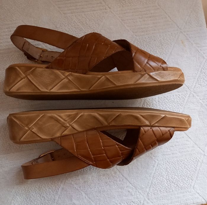 Vends sandales - photo numéro 4