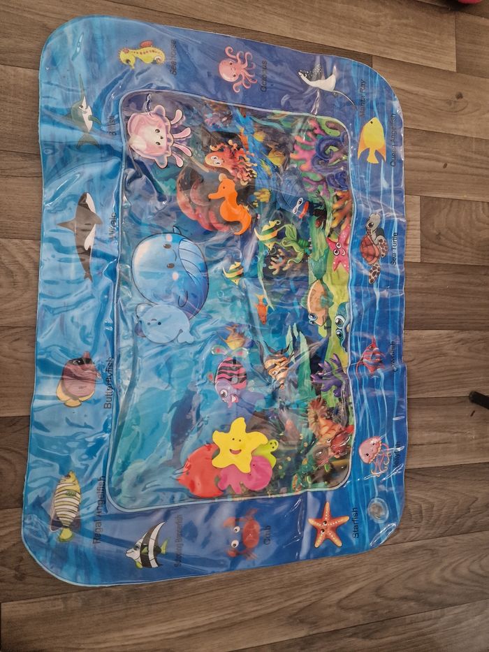 Mobile musicale et le tapis d'éveil offert - photo numéro 2