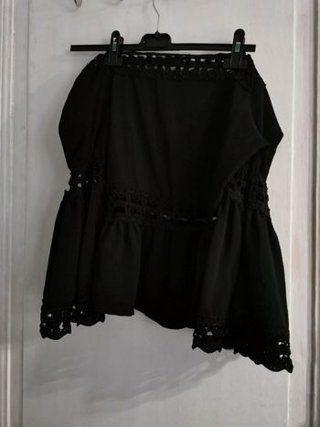 Blouse épaule dénudé en dentelle