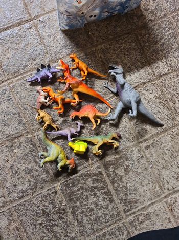 Lot dinosaure