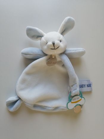 peluche lapin doudou attache tétine