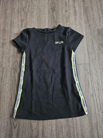Robe fille noir taille 4 ans