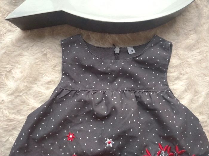 Robe boule doublée Fille 3 mois petit chaperon rouge et le chat - photo numéro 3