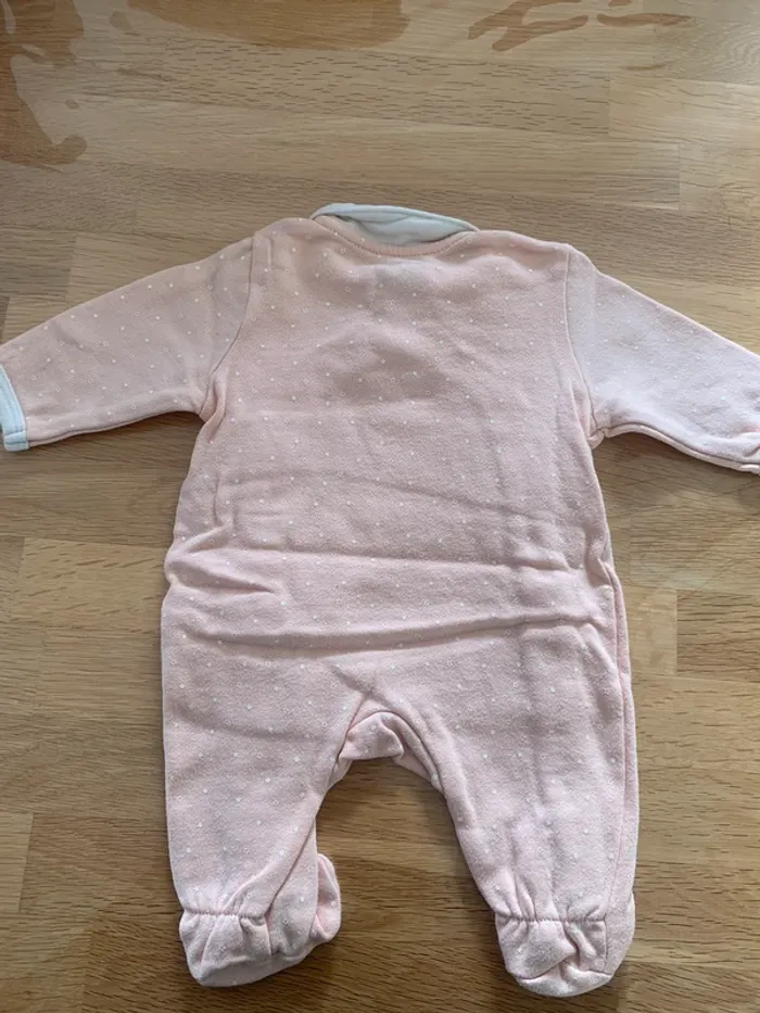 Pyjama 1 mois - photo numéro 3