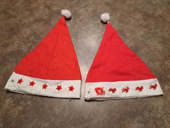 lot 2 bonnets Père Noel
