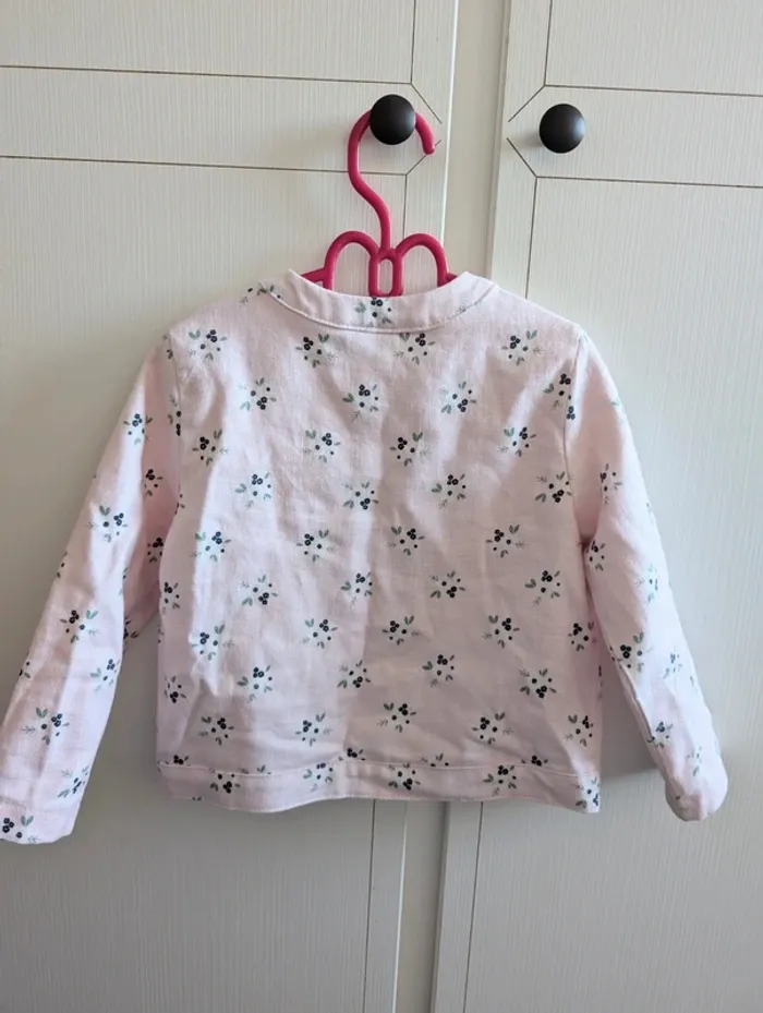 Veste rose a fleurs 2 ans - photo numéro 2